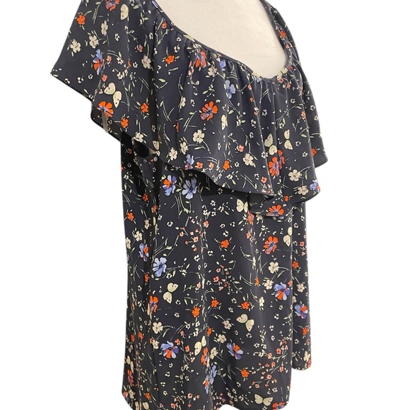 Sanctuary Floral Flutter Sleeve Top NWOT - Picture 2 of 3